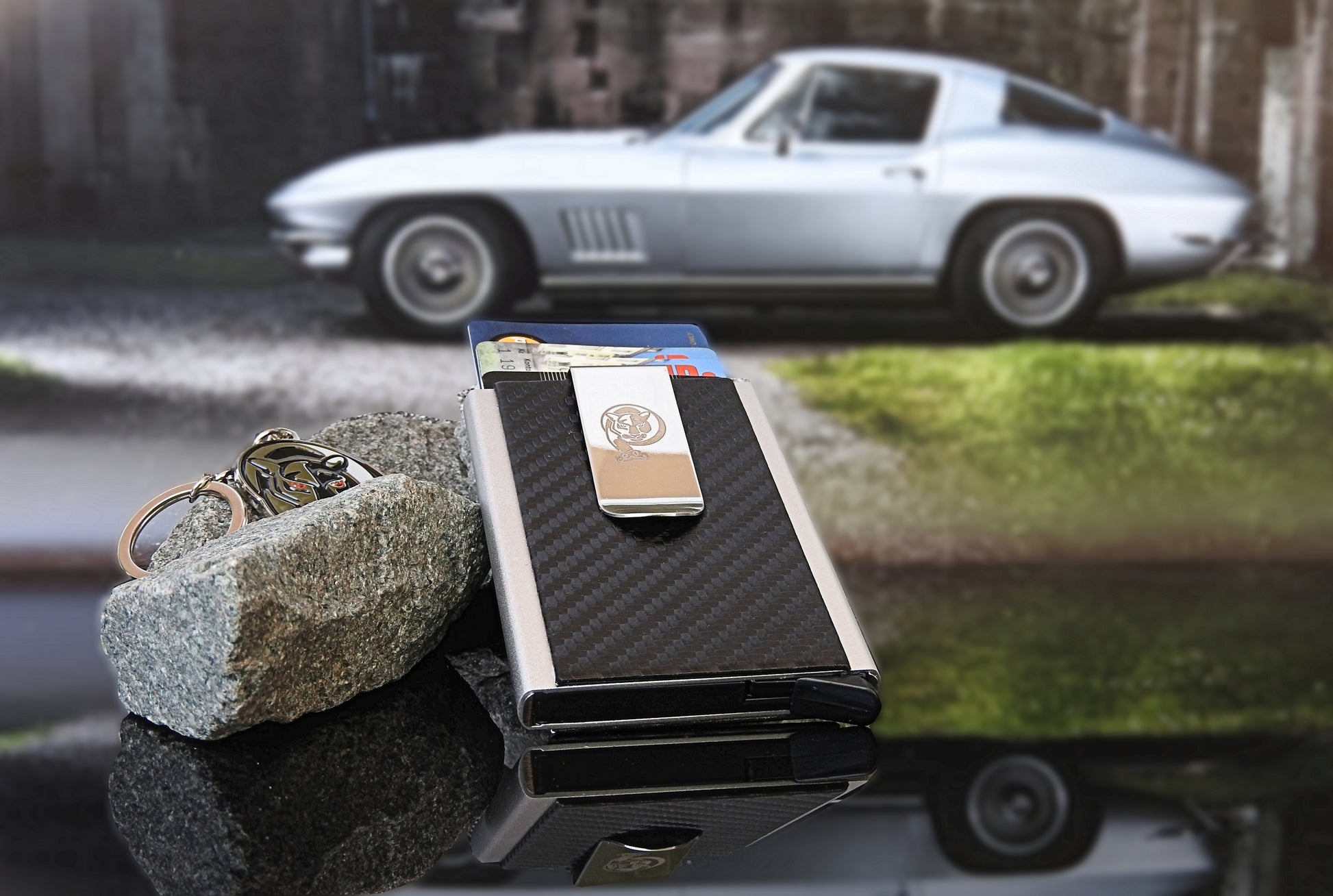 Kreditkartenetui mit Geldklammer im Carbon Look Elegant RFID Blocker VURAGO - AbisZHandel